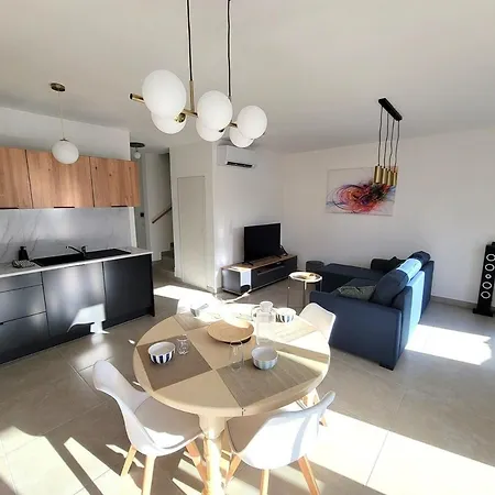 Holiday home De Villepey, Near Beach, Swimming Pool Frejus